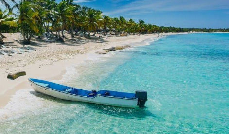 Aguas cristalinas en Isla Saona Republica Dominicana