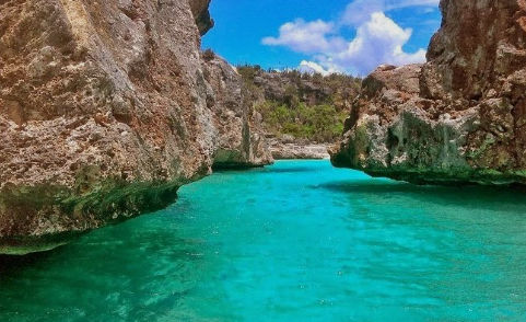 Como Ir a Bahia De Las Aguilas en Transporte Privado
