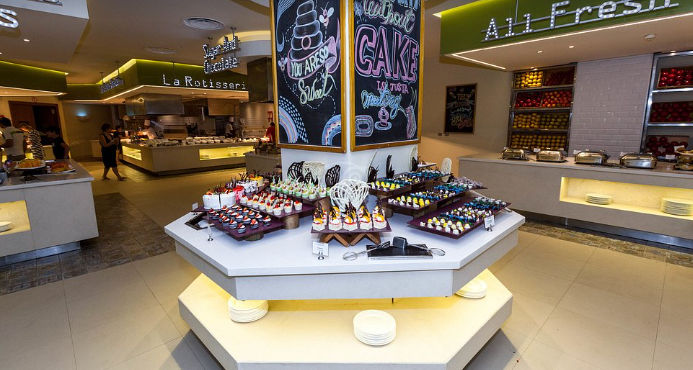 Dining experience at Dream Onyx Punta Cana