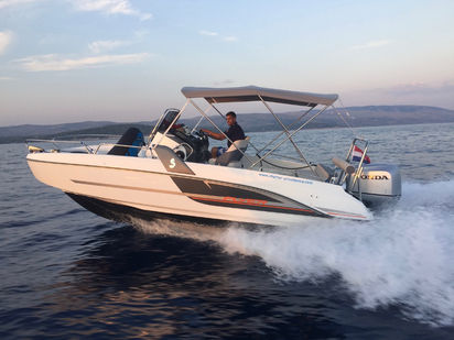 Lancha motora Beneteau Flyer 6.6 Spacedeck · 2015 · No Name (0)