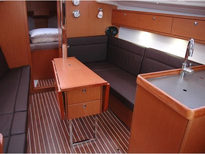 Sailboat Bavaria Cruiser 33 · 2015 (refit 2022) · Kleeia (1)