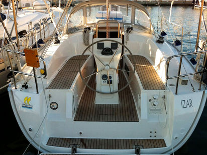 Voilier Bavaria Cruiser 32 · 2012 (réarmé 2022) · Izar (0)