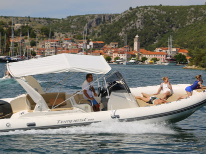 Bateau semi-rigide Capelli 800 · 2014 · Capelli 800 Sun (0)