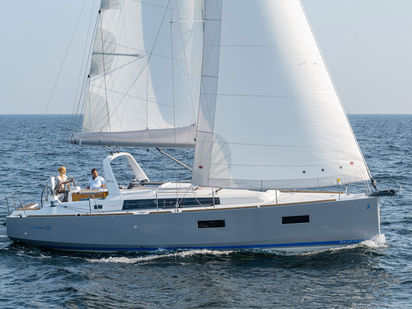 Voilier Beneteau Oceanis 38 · 2017 (0)