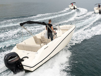 Hors-bord Quicksilver Activ 675 Open · 2014 (réarmé 2021) · Quicksilver 675 Activ Open (1)