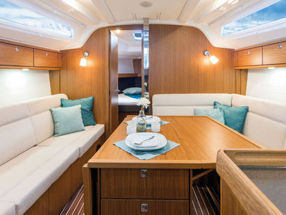 Segelboot Bavaria Cruiser 37 · 2015 · John K (1)