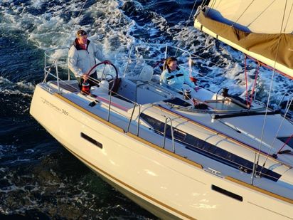 Segelboot Jeanneau Sun Odyssey 389 · 2016 · ALOHA (0)