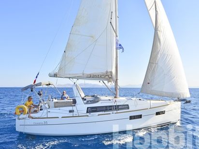 Żaglówka Beneteau Oceanis 35 · 2015 · Hobbit (1)