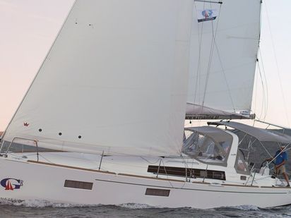 Zeilboot Beneteau Oceanis 38.1 · 2017 · SIRINA (1)