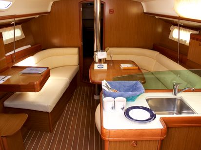 Sailboat Jeanneau Sun Odyssey 39I · 2007 · BBCAP (1)