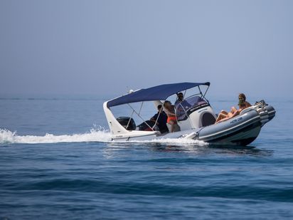 RIB Zodiac 7.2 · 2007 (remont 2016) · Medline III (1)