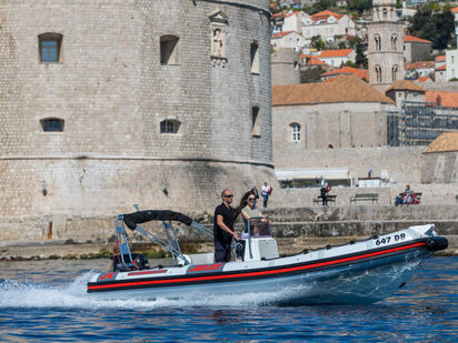 Bateau semi-rigide Jokerboat Clubman 21 · 2012 (0)