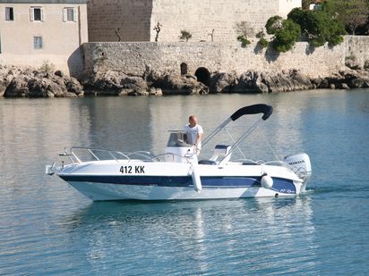 Hors-bord Blumax 19 Open · 2017 (réarmé 2018) · Speedboat Bluline 19 Open (0)