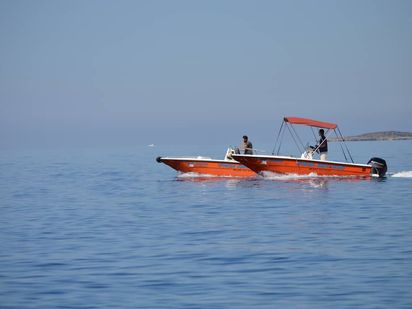 Hors-bord Kreta Mare · 2008 · 30hp Mare (1)