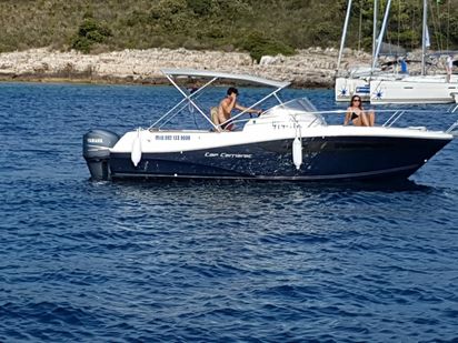 Barco a motor Jeanneau Cap Camarat 7.5 WA · 2012 (reacondicionamiento 2018) · Jeanneau Cap Camarat 7.5 wa (0)