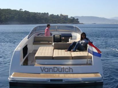 Barco a motor VanDutch 40 · 2010 · Van Dutch 40 (1)