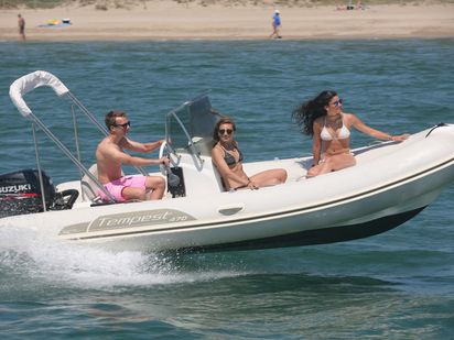 Bateau semi-rigide Capelli Tempest 470 · 2019 · Plaff (0)