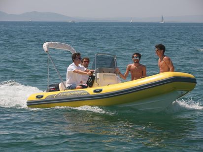 Bateau semi-rigide Capelli Tempest 400 · 2015 · Poma (1)