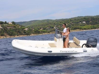 Bateau semi-rigide Capelli Tempest 530 · 2016 (0)