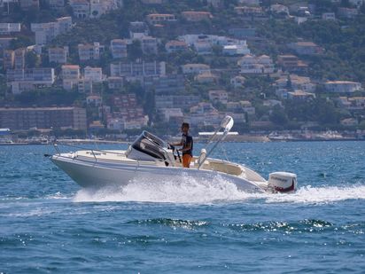 Bateau à moteur AS Marine 590 Walk Around · 2018 · Coral (1)