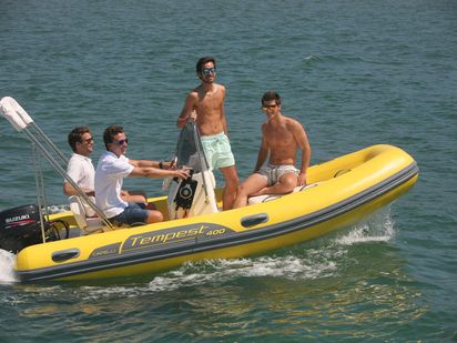 RIB Capelli Tempest 400 · 2012 (0)