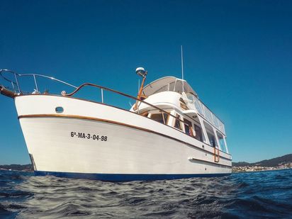 Motorboat Trawler 37 · 1995 · Ja Guay (1)