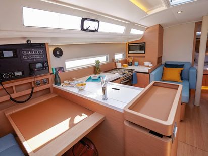 Segelboot Jeanneau Sun Odyssey 410 · 2020 · KONSTANTINOS (1)