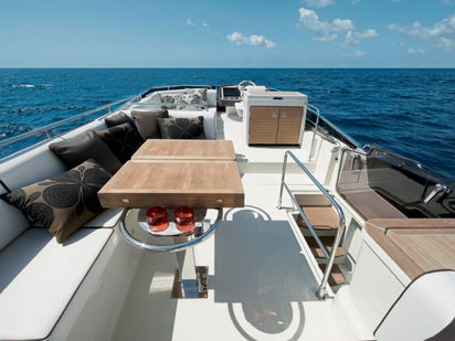 Bateau à moteur Beneteau Monte Carlo 5 · 2019 · Incognito (1)