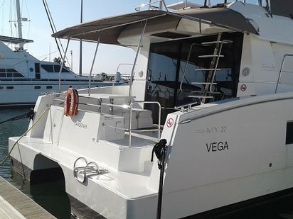 Catamaran à moteur Fountaine Pajot MY 37 · 2015 · Vega (1)