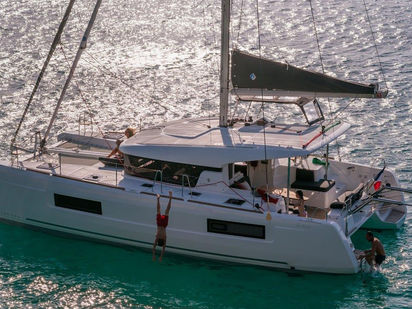 Catamarán Lagoon 40 · 2020 · Laurelli (1)