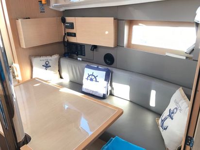 Segelboot Beneteau Oceanis 38.1 · 2018 · Elisa (1)