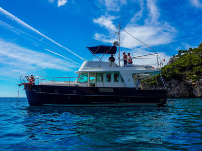 Bateau à moteur Trawler 42 · 2007 · Trawler 42 (0)