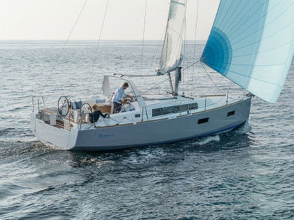 Voilier Beneteau Oceanis 38 · 2015 (0)