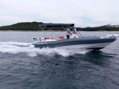 Bateau semi-rigide Marlin 790 · 2019 · MARLIN 790 PRO GRAY ORANGE (1)