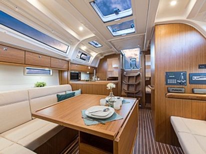 Sailboat Bavaria Cruiser 37 · 2021 · Bavaria Cruiser 37 (1)