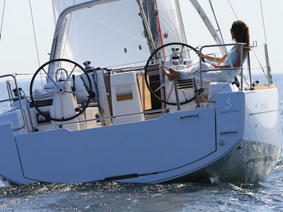 Zeilboot Beneteau Oceanis 35 · 2017 · GUIA (1)