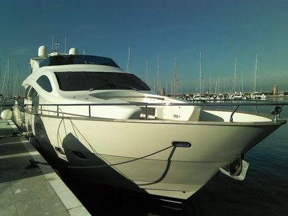 Bateau à moteur Evo Yachts Custom Build · 2007 (réarmé 2016) · EVO 23 (1)