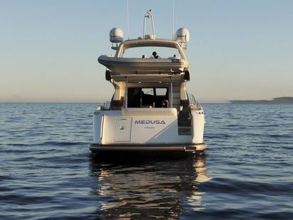 Barco a motor Azimut 68 · 2005 (reacondicionamiento 2019) · Medusa (0)