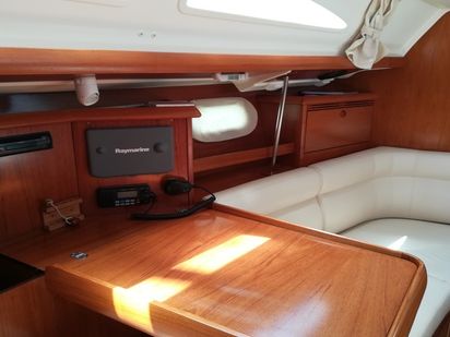 Zeilboot Jeanneau Sun Odyssey 37 · 2005 (refit 2019) · Alba (1)