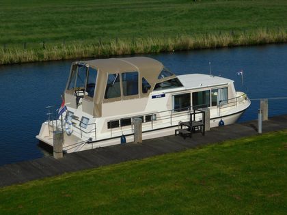 Motorboat Safari Houseboat 1050 · 2000 (0)
