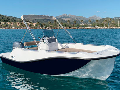 Motorówka szybka V2 Boat · 2013 (remont 2021) · V2 5.0 70 hp (1)