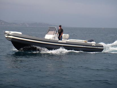 Bateau semi-rigide Jokerboat Clubman 24 · 2015 (0)