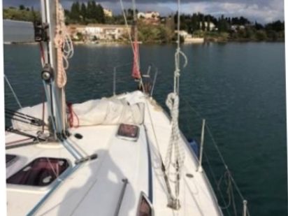 Sailboat Bavaria Cruiser 38 · 2008 · Cello (1)