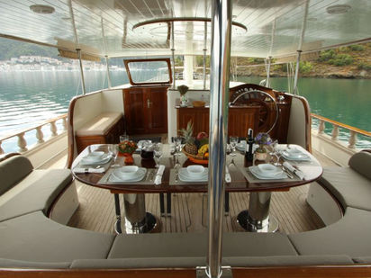 Gulet Custom Built · 2004 (refit 2006) · Queen Lila (1)