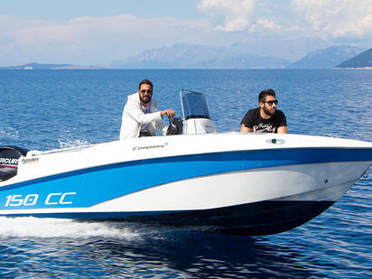 Bateau à moteur Compass 150cc · 2015 (0)