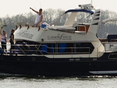 Péniche Custom Built · 1998 (réarmé 2019) · Clubschiff3000 (0)