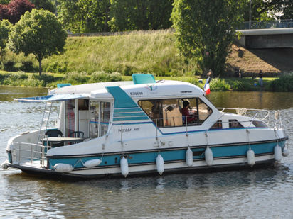 Houseboat Nicols Sedan 1000 · 1994 (0)