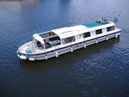 Houseboat Nicols Marina 1400 · 1989 · LIBERTY II (1)
