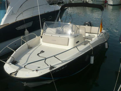 Lancha motora Quicksilver 675 Sundeck · 2015 · Quicksilver 675 Sundeck (0)