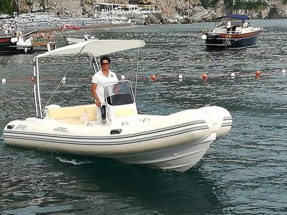 Bateau semi-rigide Predator 570 · 2018 · Predator (1)